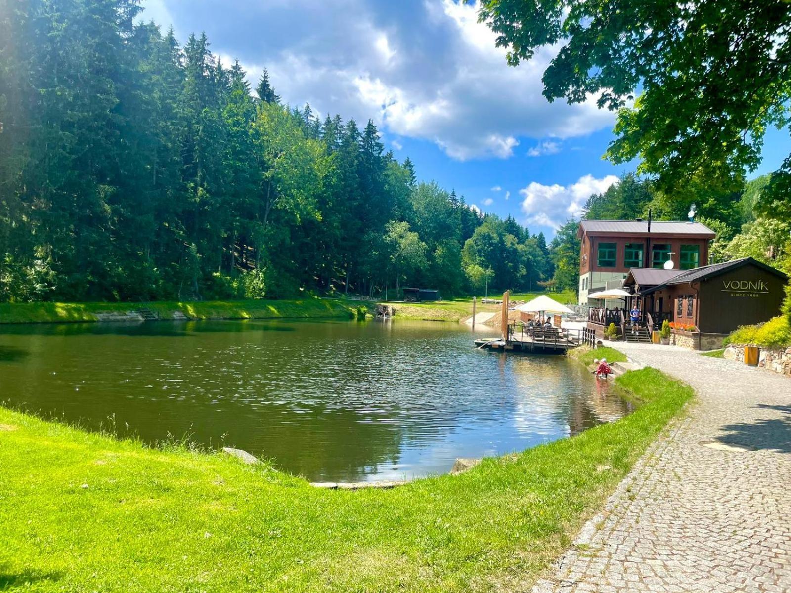 Chatky Vodnik Vimperk Exterior foto